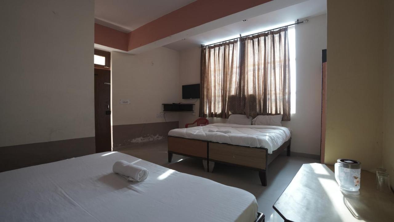 Hotel Mohan By Wb Inn Agra  Exterior photo